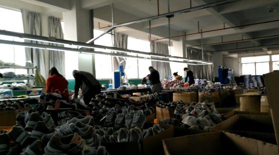 尬不尬？30万双假鞋惊动纽约时报记者，中国莆田从此“名扬”全美