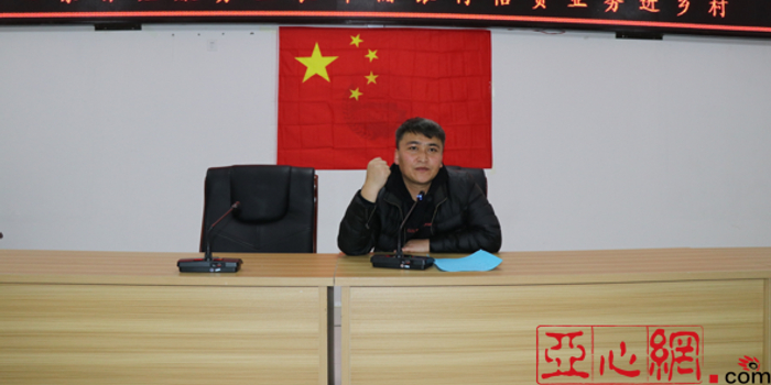 吉木乃县国税局驻村工作队组织邮储信贷业务进