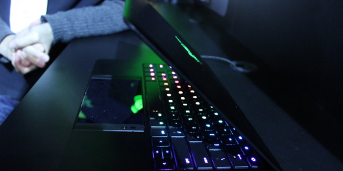 CES 2018:雷蛇Project Linda笔记本上手体验