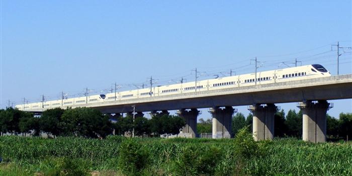 中国高铁通车里程已达2.5万公里:四纵四横完美