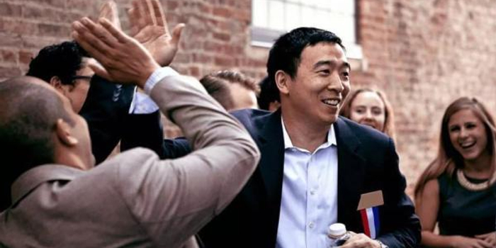 纽约华人企业家杨安泽宣布将竞选美国总统,口