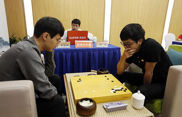 柯洁两胜韩国棋手重夺世界第一，已受邀参加央视新年晚会