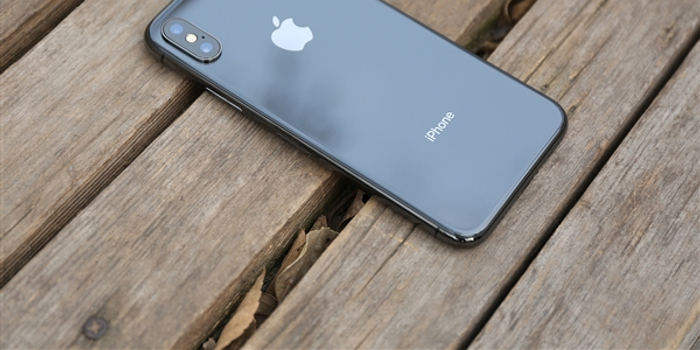 iphone x 现在值得买吗 w700h350z1l10t10875.jpg