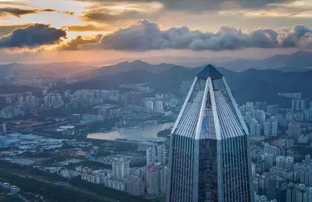 深圳第一高楼观光层开放啦！55秒飞升116层感受下