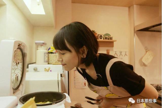 也曾经在综艺节目中亲自制作过冲绳美食哦!