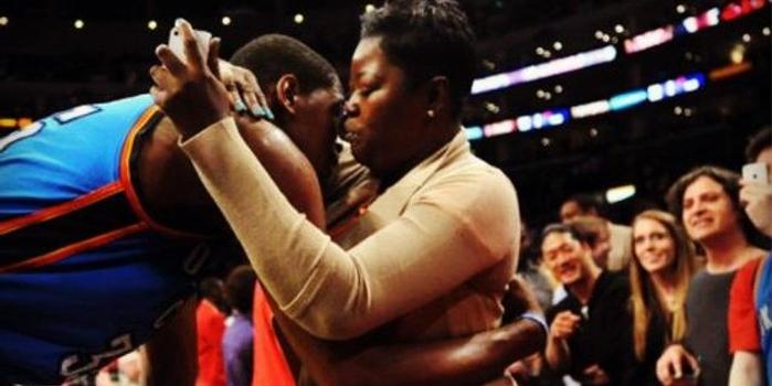 nba球星谁的妈妈最骚,nba球星谁的妈妈最骚啊