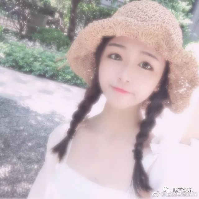 女主播cos王者荣耀女英雄,企鹅电竞水友春光满面~!