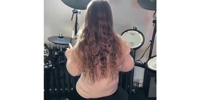 什么时候才能长发及腰 w700h350z1l10t1088a.jpg