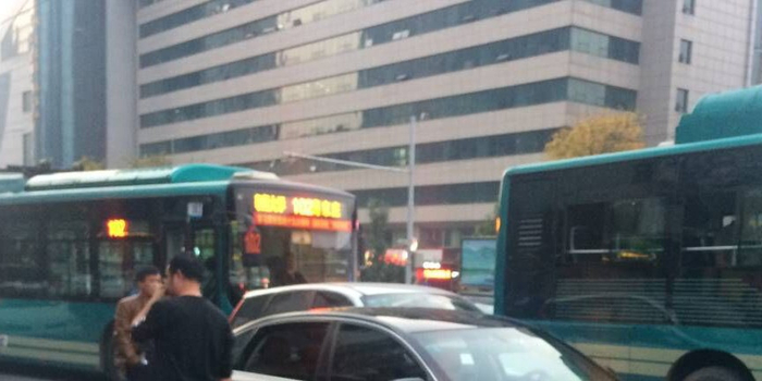 老司机注意!济南轻微交通事故拒绝快处,罚200