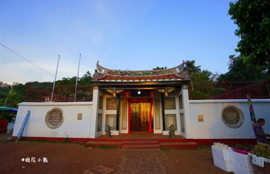 5天4晚,玩转<a href='http://travel.sina.com.cn/xinjiapo1-lvyou/?from=b-keyword' ><em><em><em>新加坡</em></em></em></a><a href='http://travel.sina.com.cn/malaixiya-lvyou/?from=b-keyword' ><em><em><em>马来西亚</em></em></em></a>最特色和经典