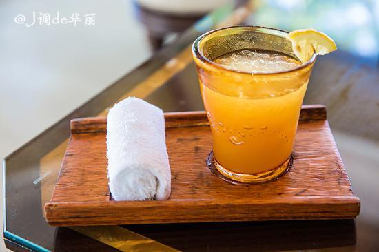 【<a href='http://travel.sina.com.cn/maerdaifu-lvyou/?from=b-keyword' >马尔代夫</a>】四季库达岛:小而美的<a href='http://travel.sina.com.cn/maerdaifu-lvyou/?from=b-keyword' >马尔代夫</a>风情后花园