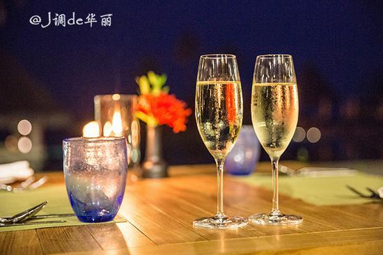 【<a href='http://travel.sina.com.cn/maerdaifu-lvyou/?from=b-keyword' >马尔代夫</a>】四季库达岛:小而美的<a href='http://travel.sina.com.cn/maerdaifu-lvyou/?from=b-keyword' >马尔代夫</a>风情后花园