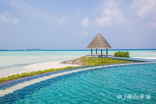 【<a href='http://travel.sina.com.cn/maerdaifu-lvyou/?from=b-keyword' >马尔代夫</a>】四季库达岛:小而美的<a href='http://travel.sina.com.cn/maerdaifu-lvyou/?from=b-keyword' >马尔代夫</a>风情后花园
