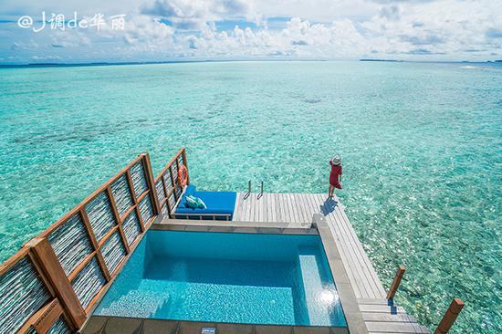 【<a href='http://travel.sina.com.cn/maerdaifu-lvyou/?from=b-keyword' ><em><em>马尔代夫</em></em></a>】四季<a href='http://travel.sina.com.cn/landadao-lvyou/?from=b-keyword' ><em><em>兰达岛</em></em></a>:最浪漫奢华的梦中婚礼胜地