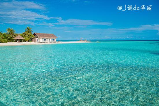 【<a href='http://travel.sina.com.cn/maerdaifu-lvyou/?from=b-keyword' ><em><em>马尔代夫</em></em></a>】四季<a href='http://travel.sina.com.cn/landadao-lvyou/?from=b-keyword' ><em><em>兰达岛</em></em></a>:最浪漫奢华的梦中婚礼胜地
