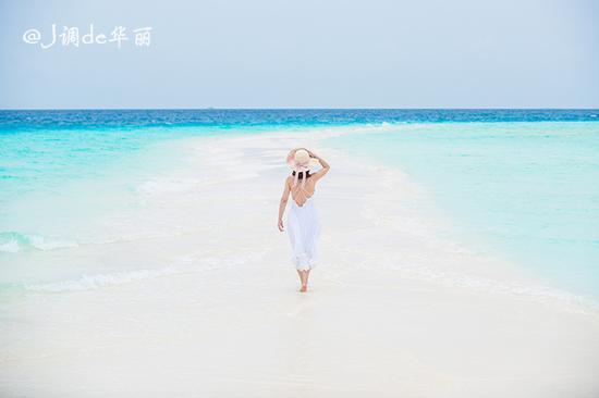 【<a href='http://travel.sina.com.cn/maerdaifu-lvyou/?from=b-keyword' ><em><em>马尔代夫</em></em></a>】四季<a href='http://travel.sina.com.cn/landadao-lvyou/?from=b-keyword' ><em><em>兰达岛</em></em></a>:最浪漫奢华的梦中婚礼胜地