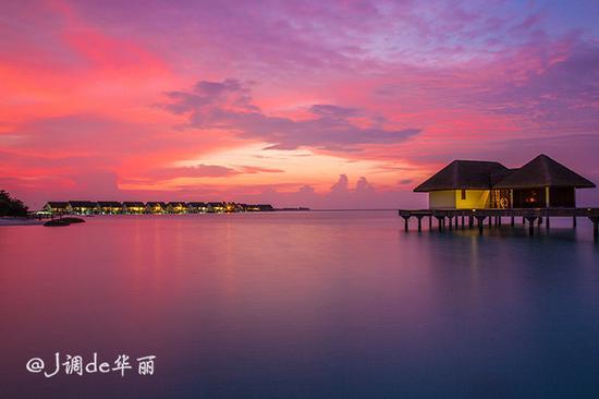 【<a href='http://travel.sina.com.cn/maerdaifu-lvyou/?from=b-keyword' ><em><em>马尔代夫</em></em></a>】四季<a href='http://travel.sina.com.cn/landadao-lvyou/?from=b-keyword' ><em><em>兰达岛</em></em></a>:最浪漫奢华的梦中婚礼胜地