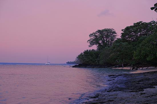 <a href='http://travel.sina.com.cn/feijiqundao-lvyou/?from=b-keyword' ><em>斐济</em></a>,世界上第一缕阳光