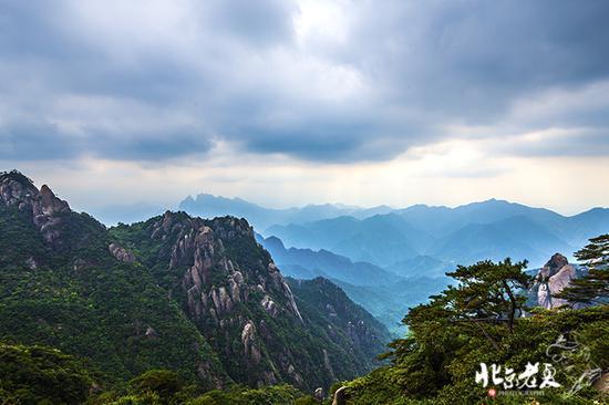 【实拍】江西 <wbr>· <wbr>在三清山云端听杜鹃花开(组图34张)