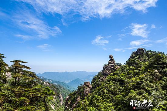 【实拍】江西 <wbr>· <wbr>在三清山云端听杜鹃花开(组图34张)