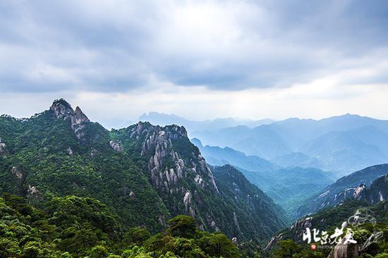 【实拍】江西 <wbr>· <wbr>在三清山云端听杜鹃花开(组图34张)