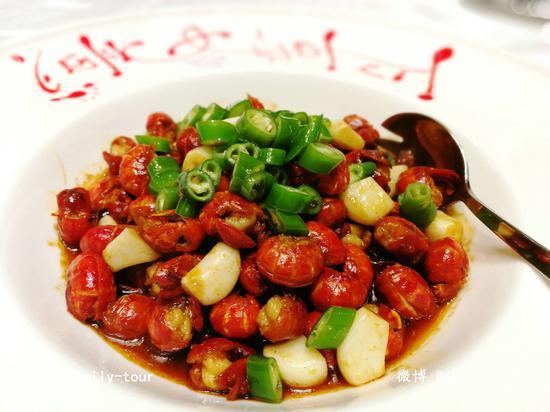 【<a href='http://travel.sina.com.cn/hunan-lvyou/?from=b-keyword' >湖南</a>】解锁“洞庭天下鲜”——寻味<a href='http://travel.sina.com.cn/yueyang-lvyou/?from=b-keyword' >岳阳</a>