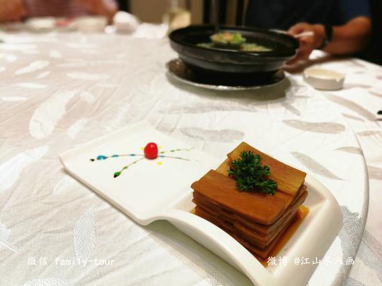 【<a href='http://travel.sina.com.cn/hunan-lvyou/?from=b-keyword' >湖南</a>】解锁“洞庭天下鲜”——寻味<a href='http://travel.sina.com.cn/yueyang-lvyou/?from=b-keyword' >岳阳</a>