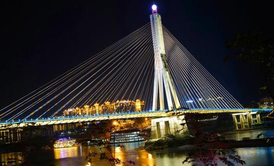 【彩云之南•<a href='http://travel.sina.com.cn/xishuangbanna-lvyou/?from=b-keyword' >西双版纳</a>】7天6晚,玩转傣历新年泼水盛会