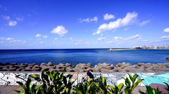 <a href='http://travel.sina.com.cn/chongsheng-lvyou/?from=b-keyword' ><em><em>冲绳</em></em></a>,遇见全<a href='http://travel.sina.com.cn/riben-lvyou/?from=b-keyword' ><em><em>日本</em></em></a>樱花最早盛开的地方