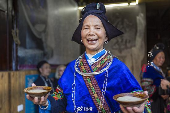 在世界最大的苗族村寨 <wbr>体验高山流水的畅快与激情