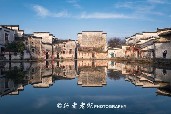 <a href='http://travel.sina.com.cn/huangshan_hongcun_4493-lvyou/?from=b-keyword' >宏村</a>:有一种风景叫古宅小巷,穿梭其中可以品味它的前世与今生