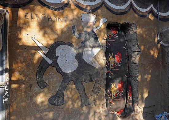 【<a href='http://travel.sina.com.cn/zhade-lvyou/?from=b-keyword' >乍得</a>】 <wbr>走进Gaoui <wbr>陶器村,触摸萨奥文化