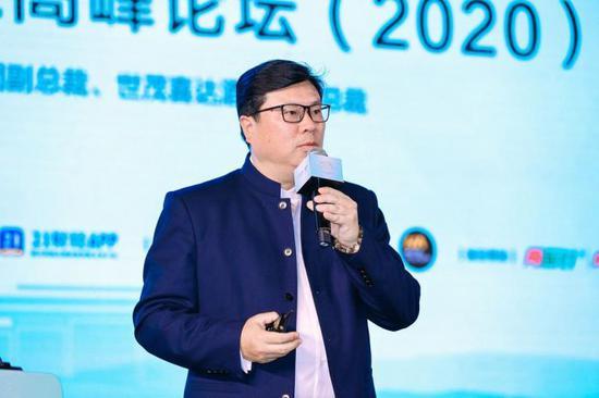 世茂集团副总裁、世茂喜达酒店集团总裁唐鸣发表主题演讲