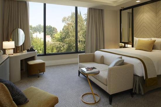 LWH_metrosuite_bedroom