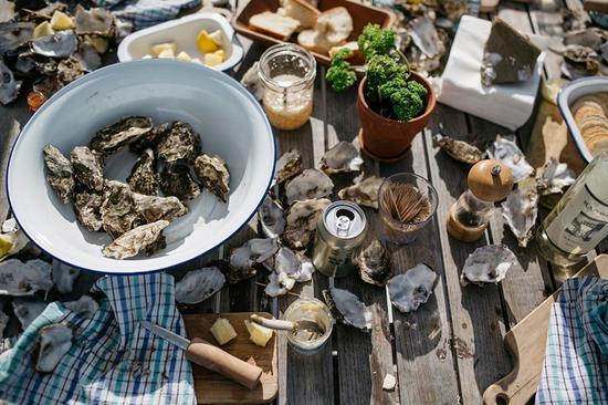 玛胡兰基生蚝公司提供新鲜去壳生蚝。来源:Mahurangi Oysters