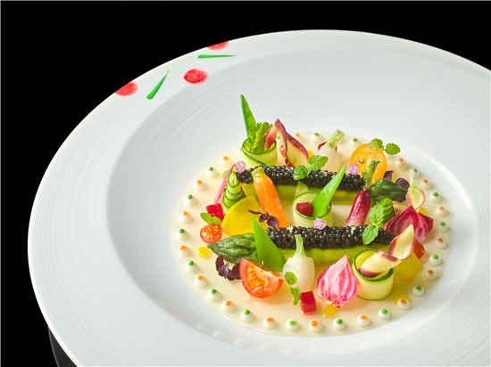 新加坡唯一三星米其林餐厅Joël Robuchon。