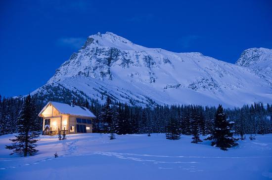 隐匿山谷的时空穿梭 图片来源:加拿大BC省旅游局 摄影师:Canadian Adventure Company