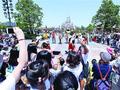 上海迪士尼“黄牛”泛滥 警方曾1天传唤108人