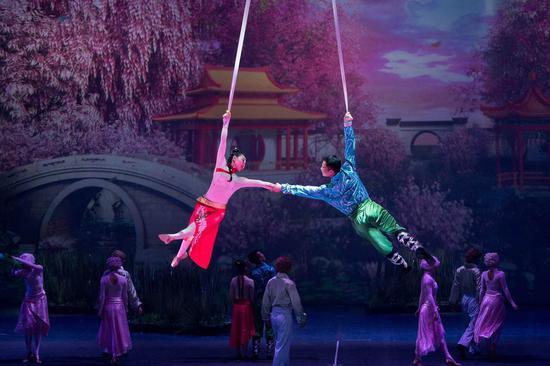 《魔幻奇缘》带领游客亲身体验一场迷幻的时空穿越