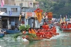 全港独树一帜的龙舟活动“游涌”在大澳渔村举办(图片来源:香港旅游发展局)