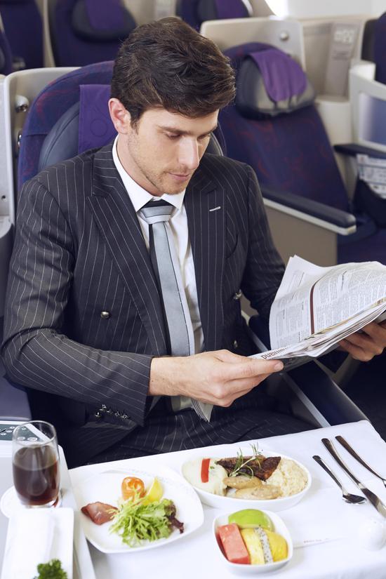 国航机舱餐食 图片来源:中国国际航空公司