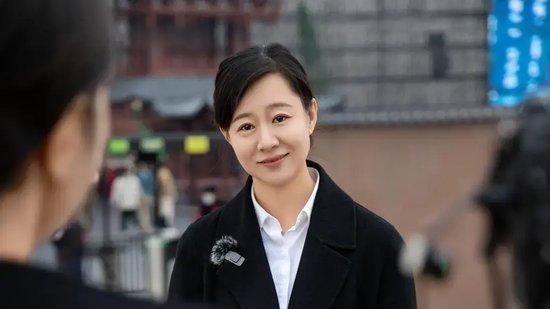 用“英语+东北话”带货的副局长彭勃，职位调整