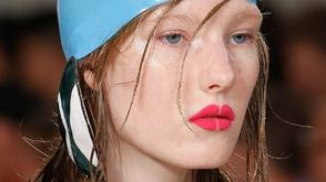 桃心唇：Maison Margiela