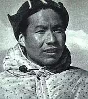 1960年5月25日凌晨4点20分,中国登山队员王富洲、贡布和屈银华三人,成功登上珠穆朗玛峰,创造了人类历史上第一次从珠穆朗玛峰北坡登顶的记录,图为王富洲。(图片来源:zh。 wikipedia.org)
