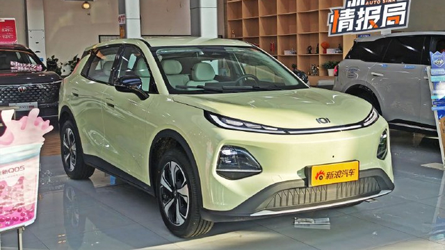 性价比极高 到店实拍长安启源全新Q05