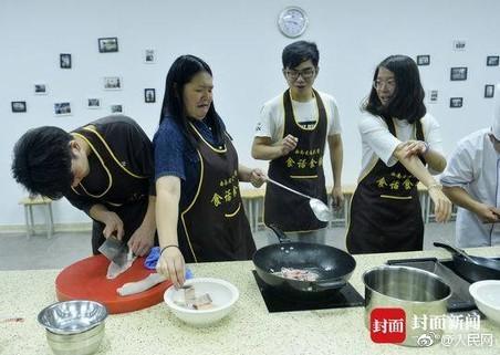 囧哥:肥猪肉逆袭！被科学家选为十大最有营养食物之一