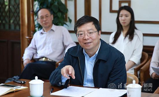 邱勇校长讲话。