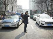 杭州向不守规矩出租车开刀 多次投诉上黑名单