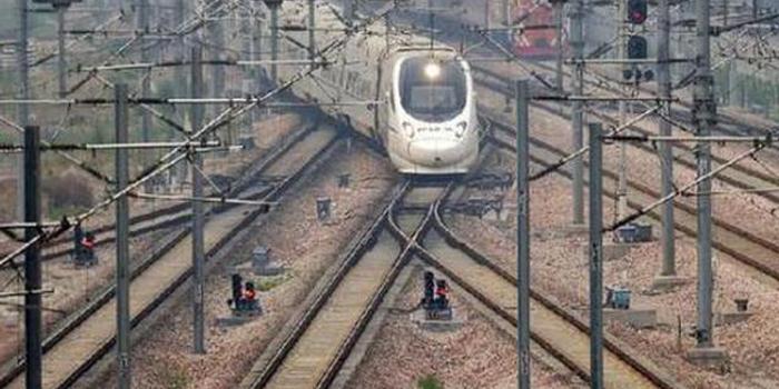铁路运行图调整 杭州至南京列车四趟降价五趟