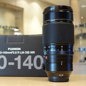 量产版富士xf 50-140mm f2.8 r lm ois wr镜头实物图